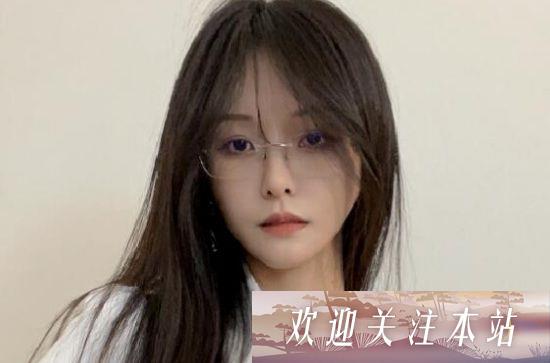 当家女主播阿冷疑似结婚，宣布合约到期后停播，网友：钱捞够了