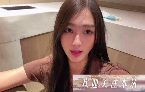 抖音名人凯小鲜奶：美貌与争议并存