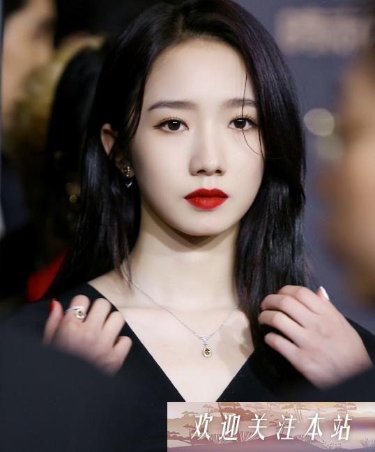 《孟美岐新片撤档：春节电影市场遭遇寒流》