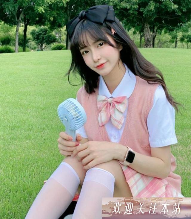 “网络名人与真实面貌：背后的秘密与翻车故事”