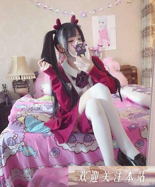 蔡萝莉：创新造型引领网络名人新风潮