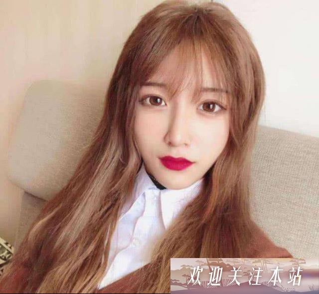 网络名人艾比：追梦的背后与压力的真实故事