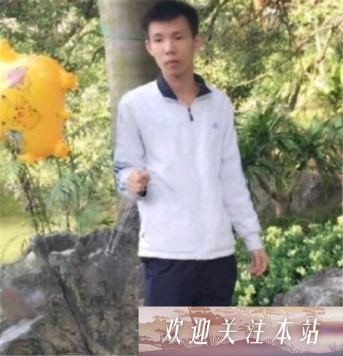 英雄联盟主播张嘉文：搞笑与技术并存的传奇之路