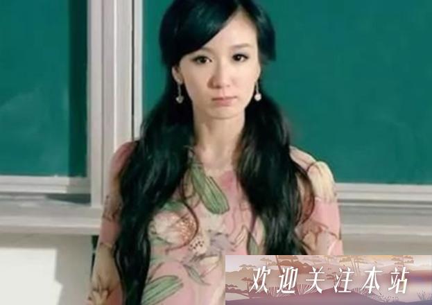 娄艺潇也开直播卖货？美颜后网友们不愿认，卖得产品却很“接地气”!