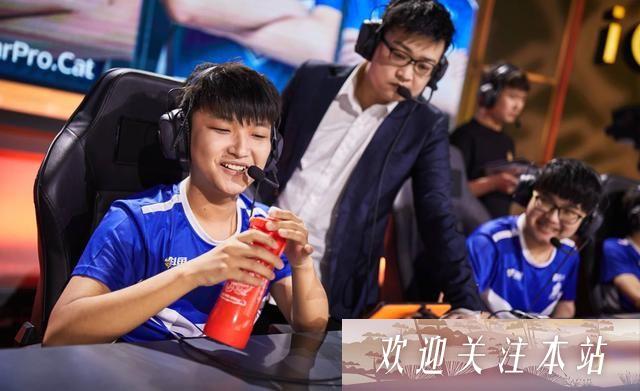 猫神转会风波：自由人身份引发的关注与猜测