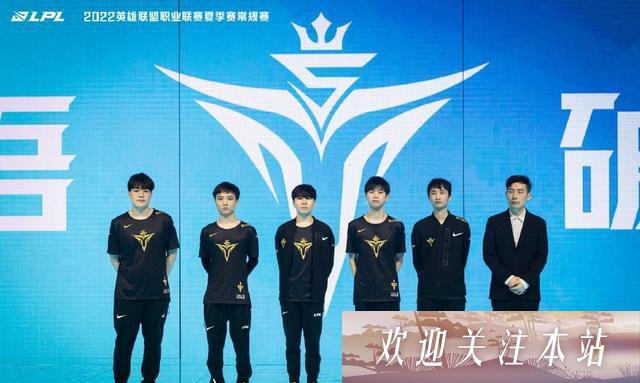 LNG成功晋级，V5遭遇失利引发热议