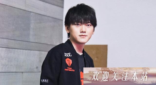 《LPL夏季赛决赛：JDG逆转TES夺冠，JKL失误引热议》