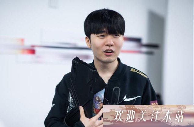 LPL夏季赛：V5逆转UP，Rookie表现引热议